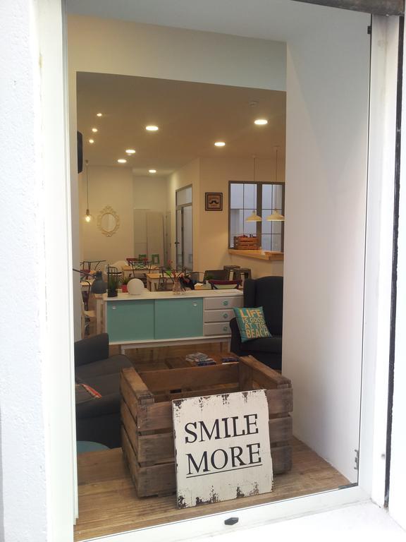 Hotel Smile & Co Hostal Boutique Alicante Exterior photo