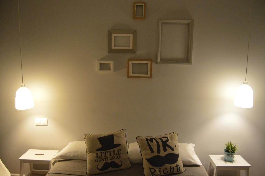 Hotel Smile & Co Hostal Boutique Alicante Room photo