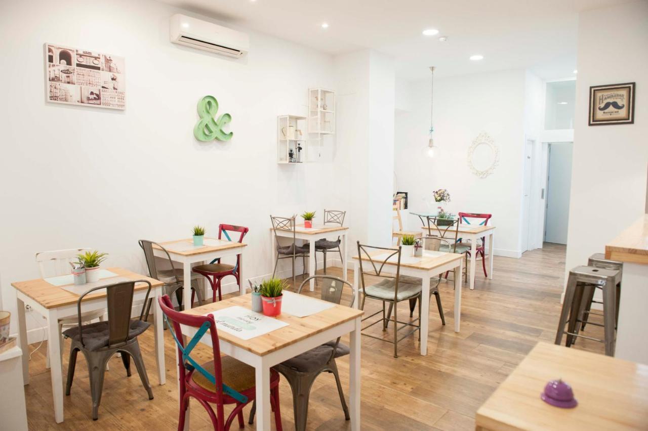 Hotel Smile & Co Hostal Boutique Alicante Exterior photo